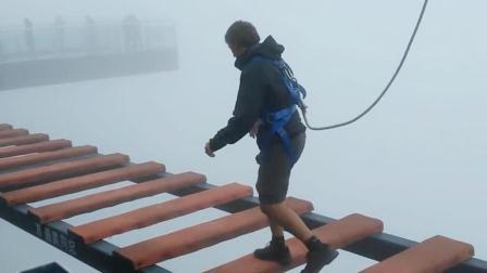 聊斋怪谈 盘点那些不怕死的人 挑战高空项目 玩的就是心跳！
