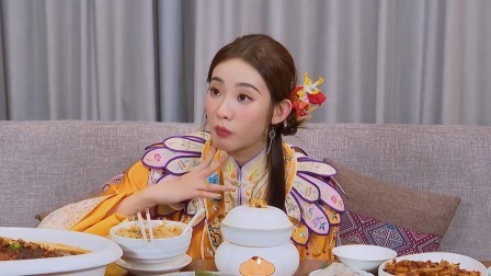奔跑吧第8季 花絮掉落：张艺凡品尝南宁美食暴风吸入
