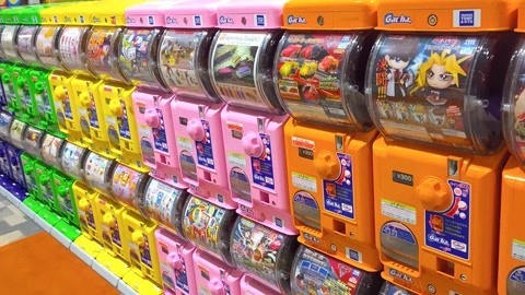 玩具益趣园 面包超人米菲兔扭蛋机