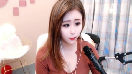 美女直播 第一季 女主播热舞妖娆牵动凡心
