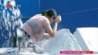勇者大冲关 第二季 女子爆笑落水姿势滑稽