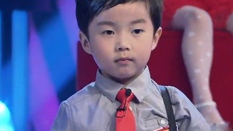 饭没了秀 小帅哥秀吉他 萌妹自称唐朝美女