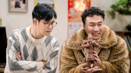 开播！情景喜剧 弧光联盟强势踢馆