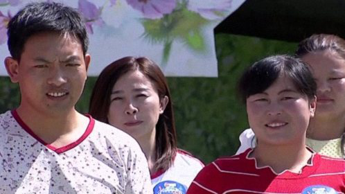男生女生向前冲 第九季 男队员扬言：用肚子滚上高台！
