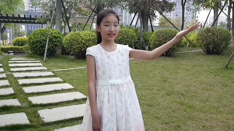 唱罢吹灯 小萝莉演唱五年的情谊好听醉了