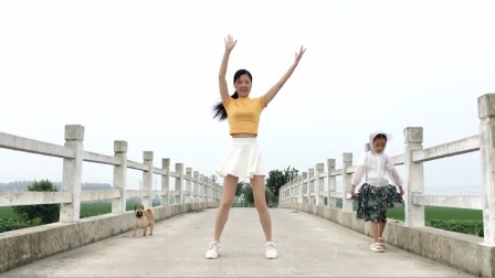 稻田桥边晨练《你如此美丽》经典网红舞蹈