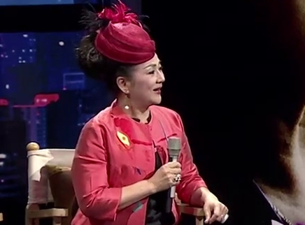 一票难求 冯宝宝上演“世纪姐弟恋”