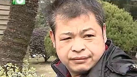 钱塘老娘舅 妻子的暧昧短信和丈夫的当众一跪 101229