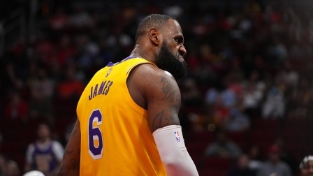2021-2022赛季NBA集锦 詹姆斯生涯总得分突破36000分！湖人力克火箭止5连败