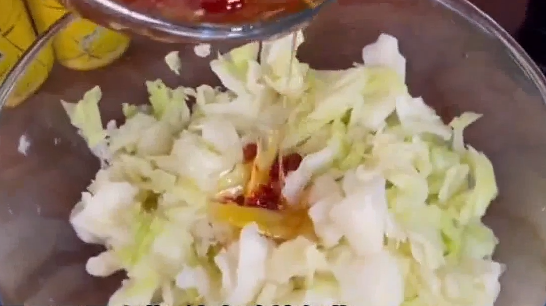 人气美食 夏日开胃冷菜 清爽酸辣包菜