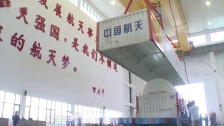 一张照片引发全球关注，玉兔2号在月球做了件事，俄：史无前例