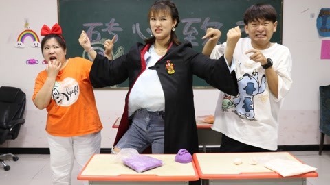 美女家务事 玩粘土时间太长会变胖，小晴过度玩粘土却变成大胖子，太逗了
