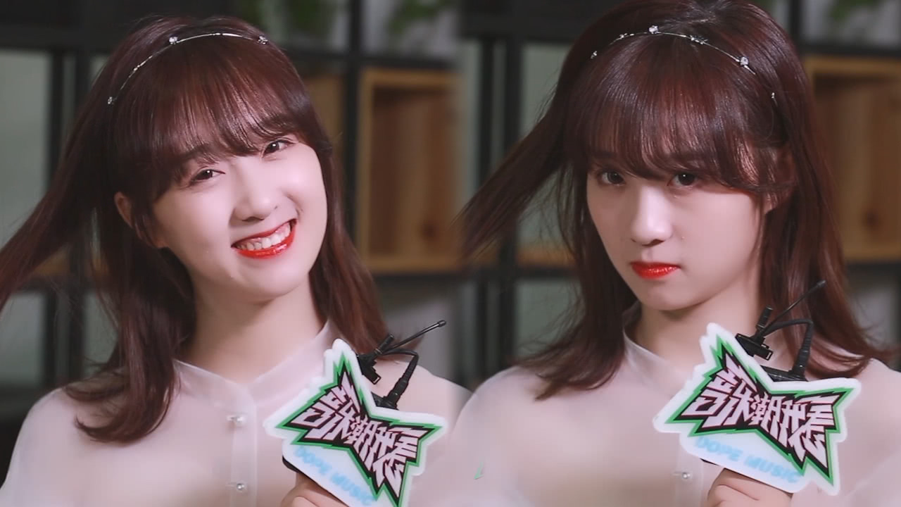 李子璇一秒转换舞台用表情