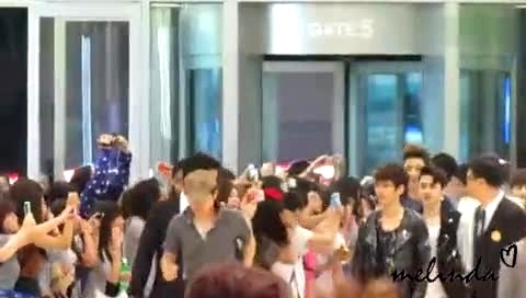 EXO 永登浦签名会入场 饭拍版 12/05/25-EXO
