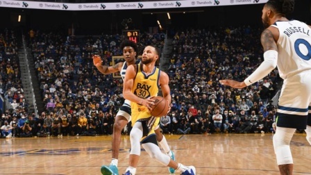 2021-2022赛季NBA集锦 库里29+8+6 克莱23+9 勇士擒狼取4连胜