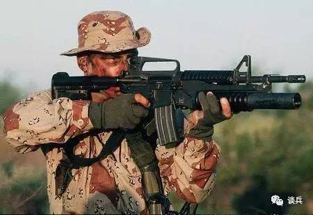 xm25空爆榴弹枪,是美军研发的最先进的单兵武器.