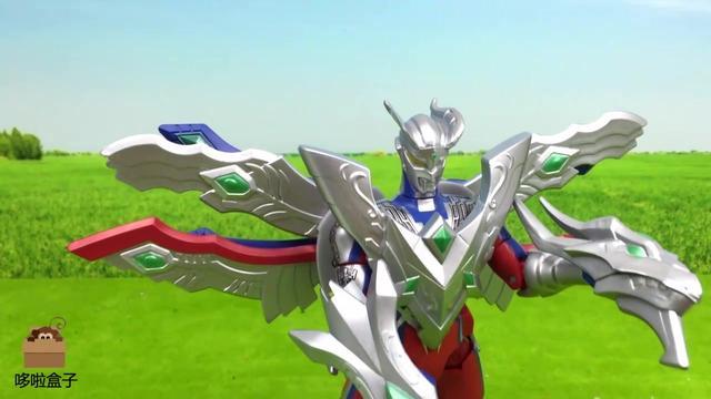 哆啦盒子玩具时间:光之奥特龙赛罗奥特曼变形奥特曼龙 奥特曼