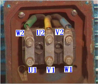 多数电机有六个接线柱,有的也有三个接线柱,有三个接线柱为星形接法