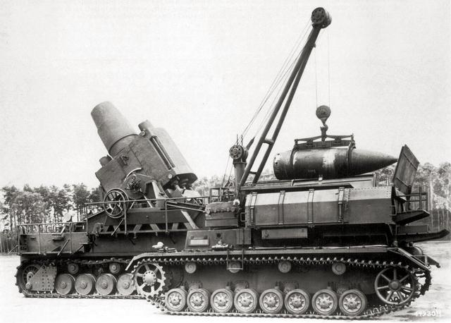卡尔臼炮和装弹车