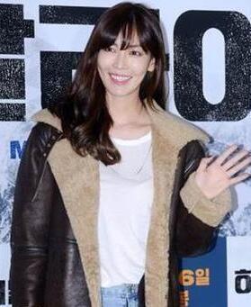 韩女星李恩珠自杀 闺蜜金素妍代她尽12年孝道