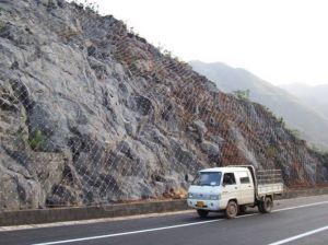 高速公路边坡防护网