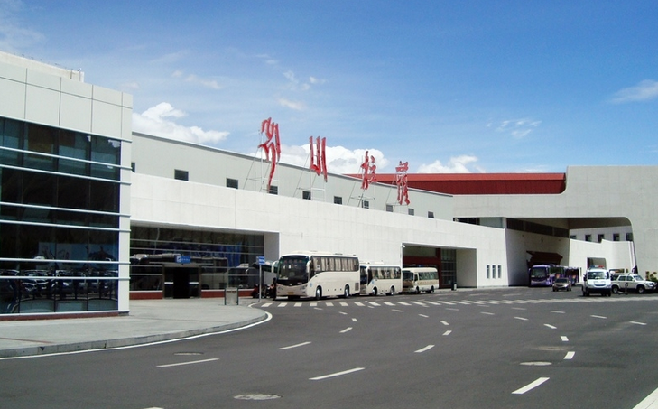 拉萨贡嘎机场至市区随拍