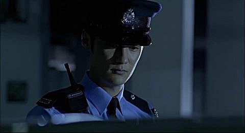 第一诫 余文乐被疑犯开枪袭击,恐怖女尸坐起救命