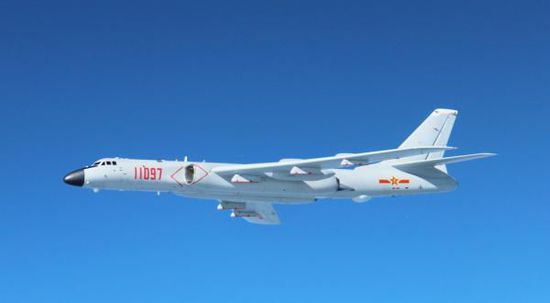 首页 军事 军事动态高新4号空中指挥机1架 歼-10战斗机4架 高新4号