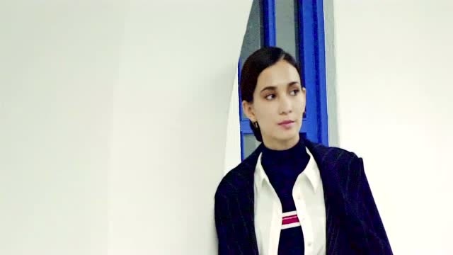 狼牙女主角卢靖姗拍摄写真,网友直呼:颜值与气质成正比啊!