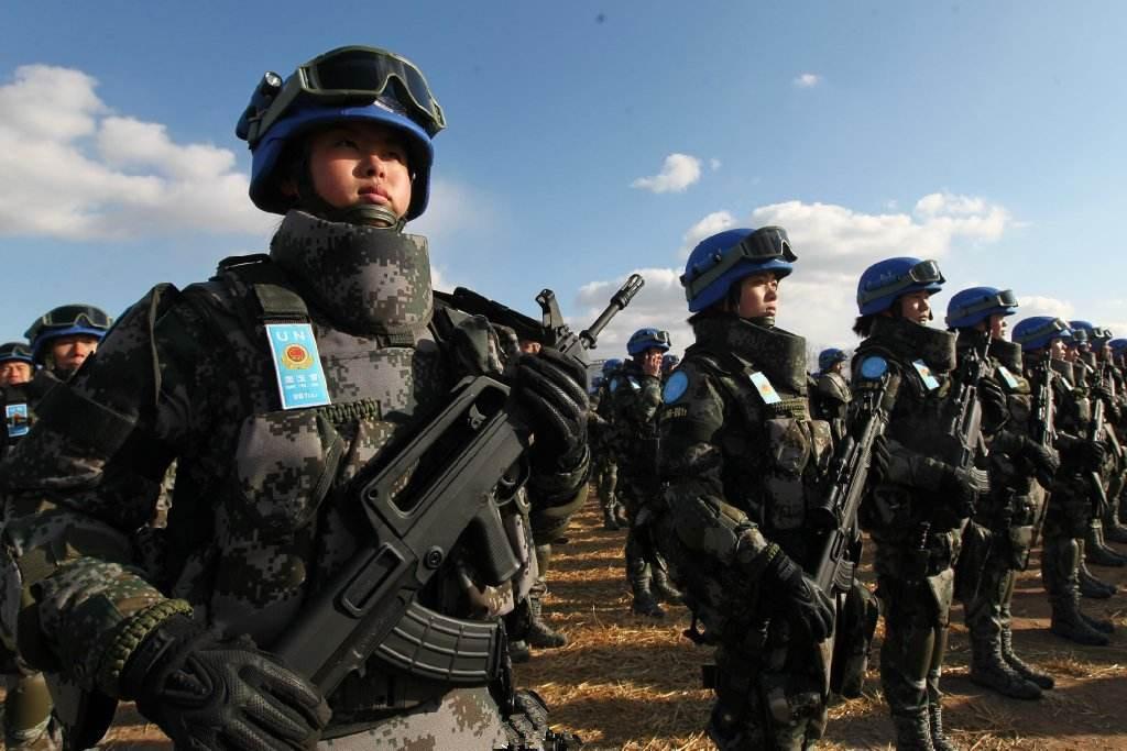 这支军队装备落后却让美国人羡慕到哭?危难时刻拯救你的只有他!