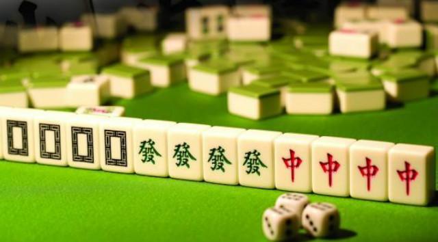 看好了,这就是赌桌上的千术