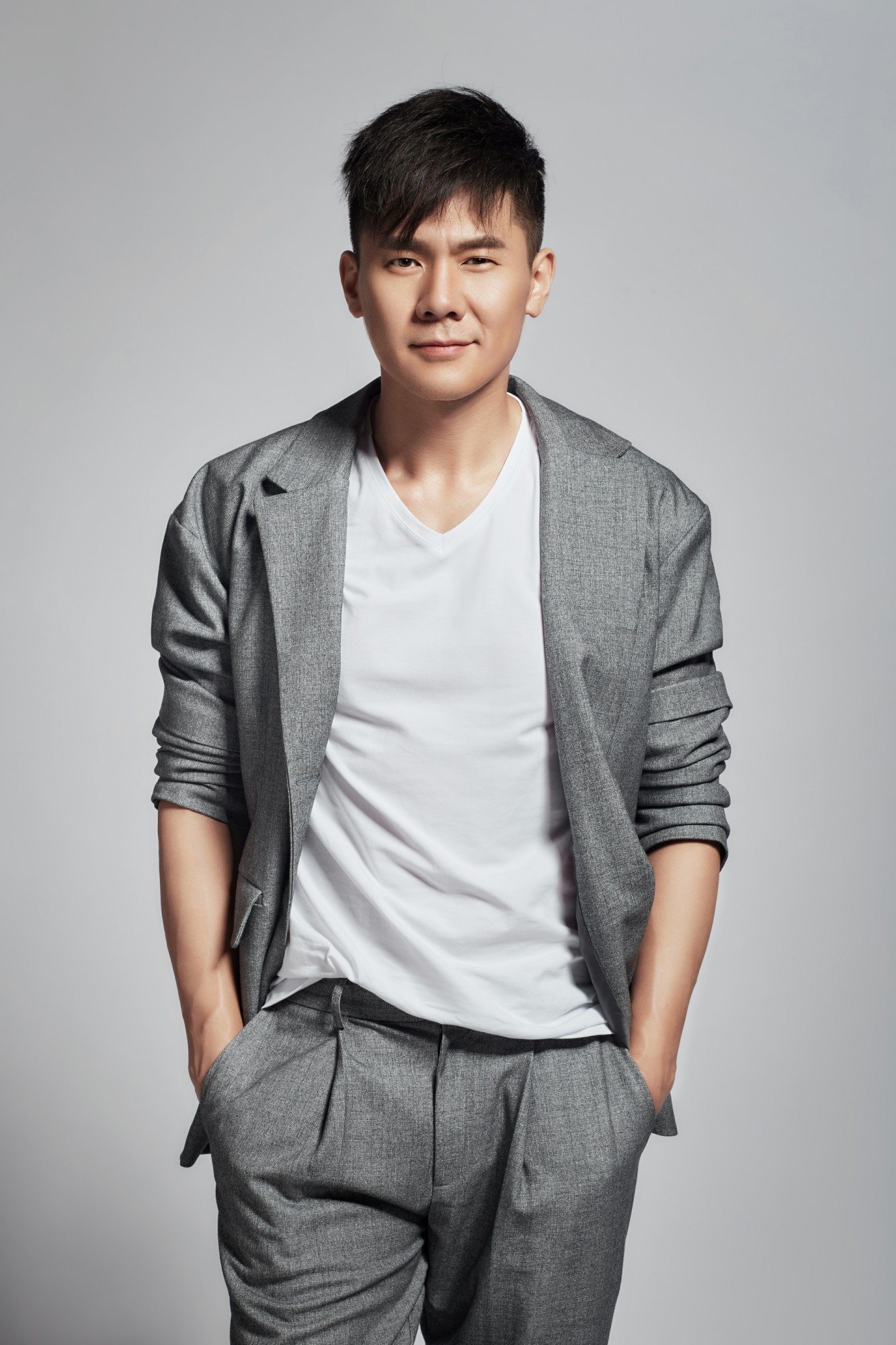 《39度青春》热播 姜浩严突破演绎呆萌程序员