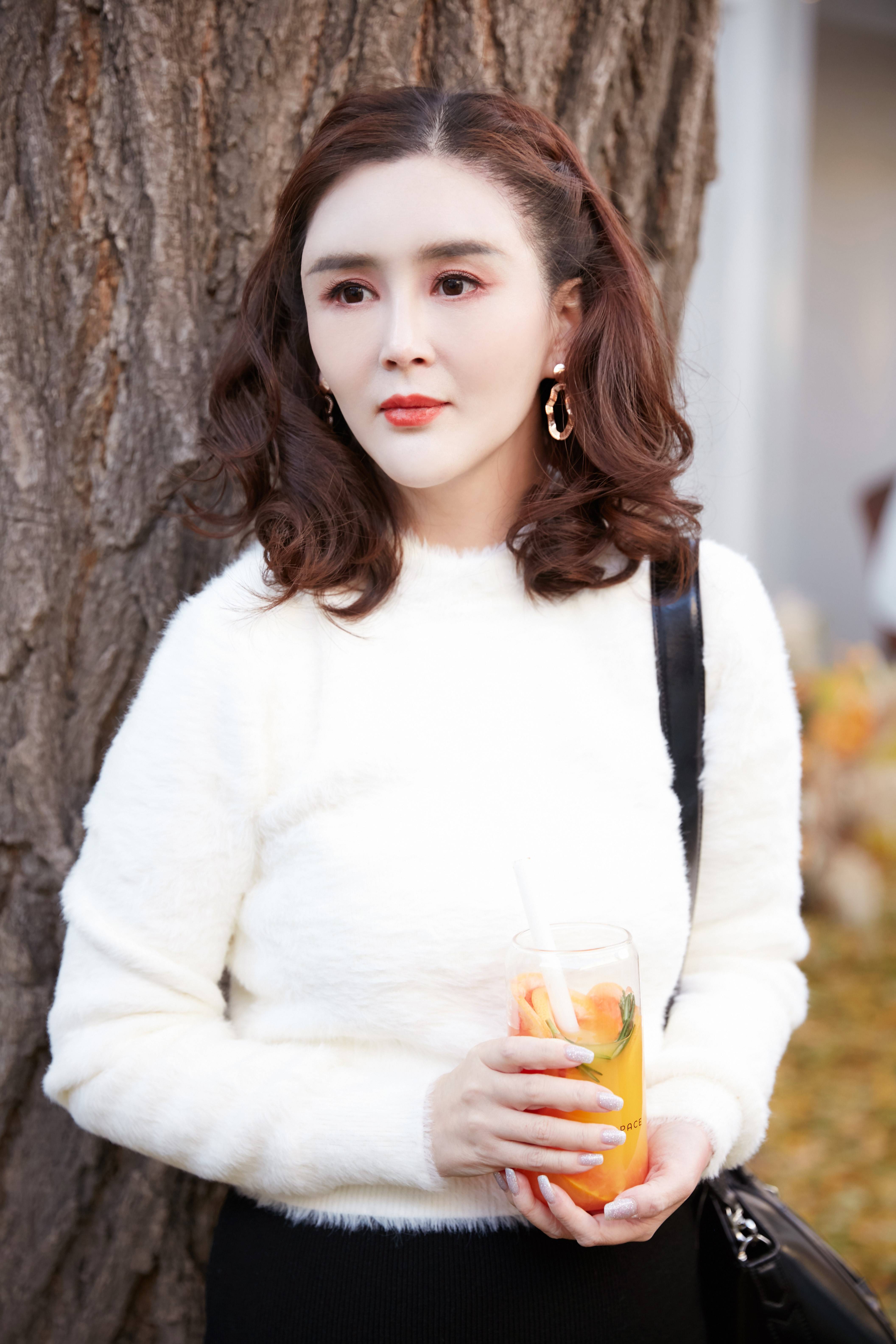 暖心特调满足味蕾刘竞灵动生姿熠熠夺目