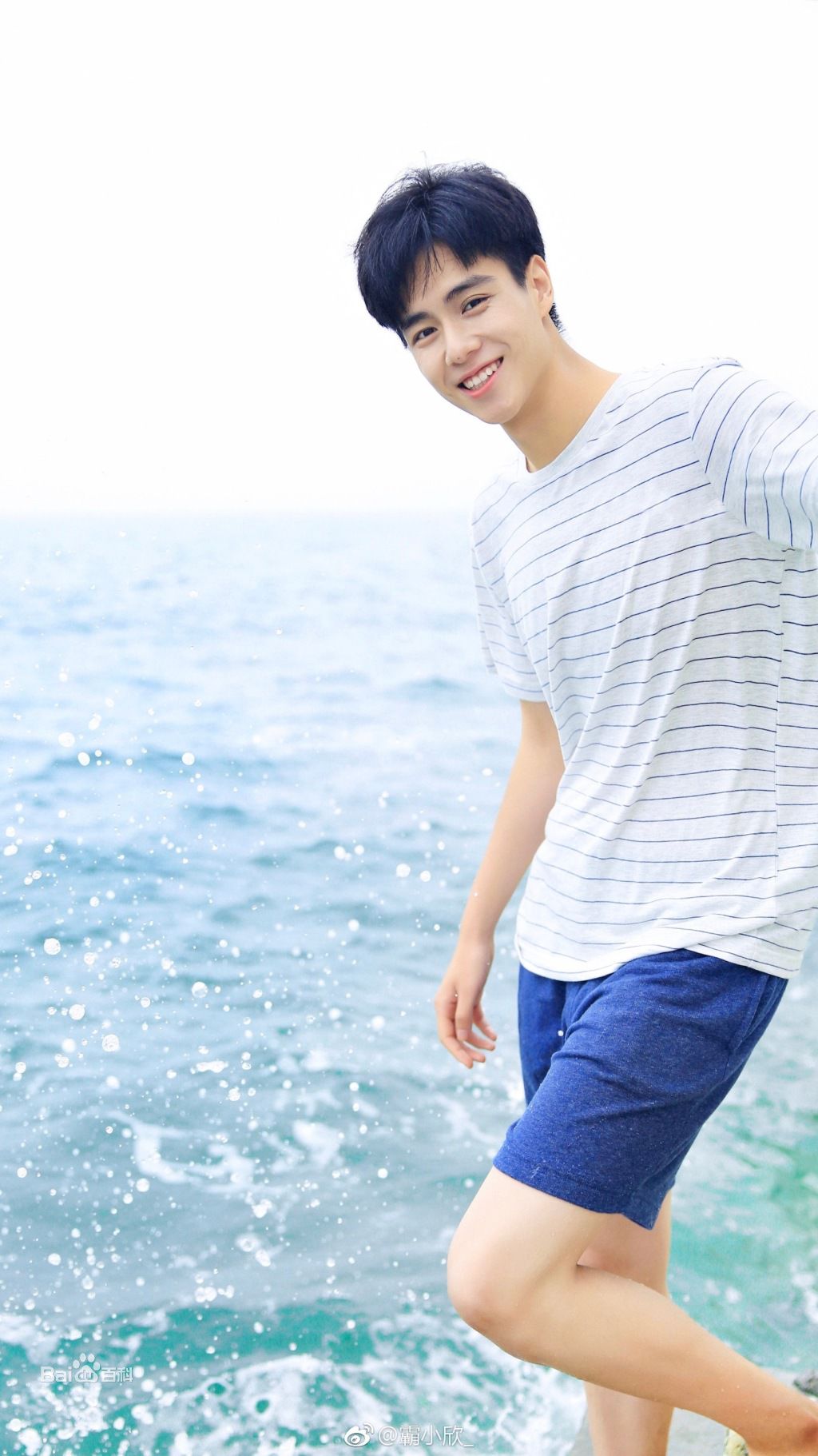 明星 正文 每个人心中都有一位自己的理想型男神,他们或开朗阳光,或