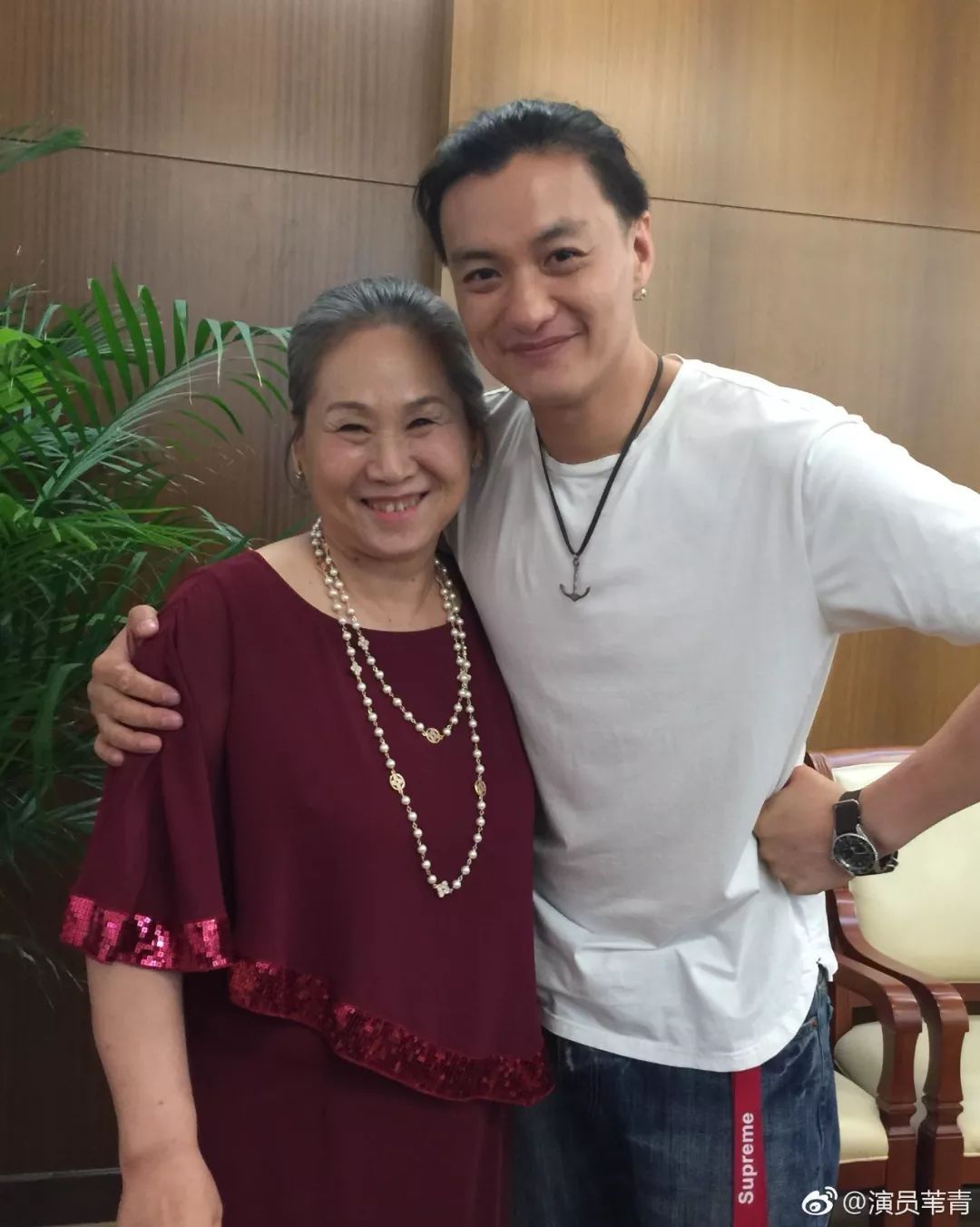 《我不是药神》70岁"青春美少女"苇青:只要活着,就一直演下去