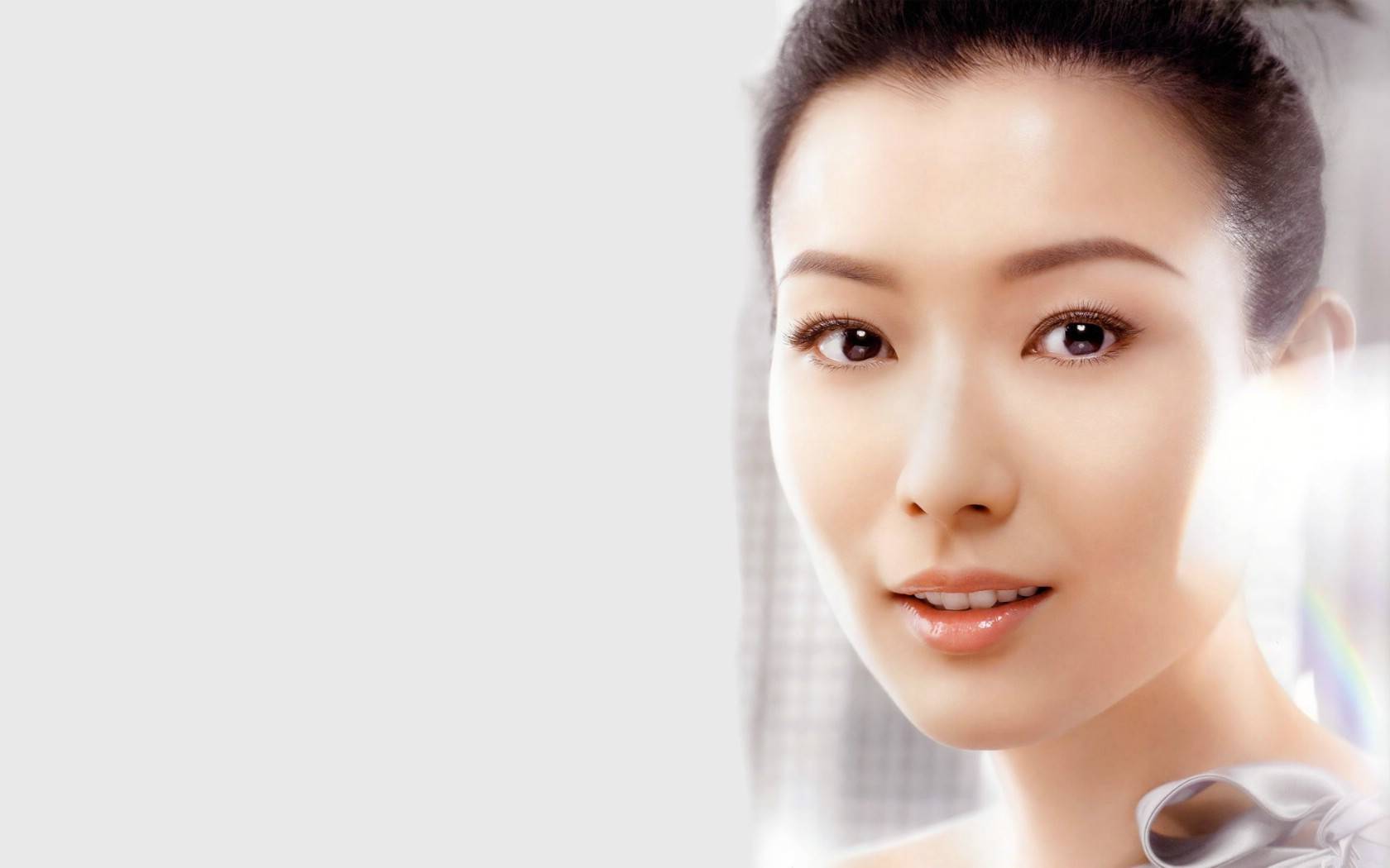 她是香港天后感情经历却是一波三折,经过22年长跑嫁初恋却膝下无子!