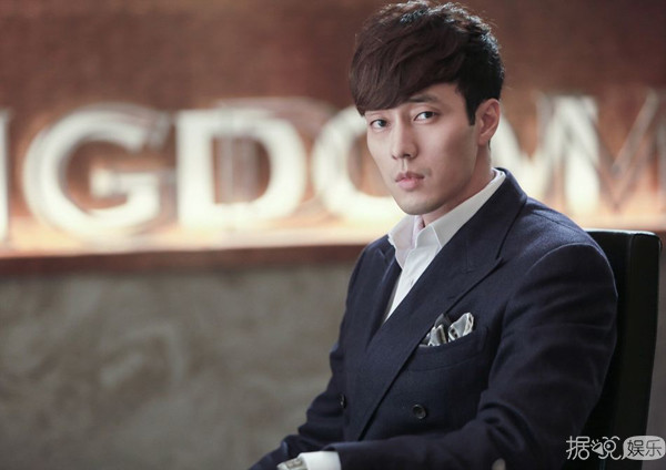 自恋的朴叙俊,傲娇的邓伦,今年夏天就靠这些霸道总裁续命了